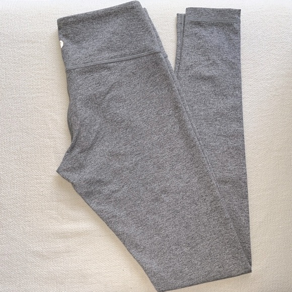 lululemon athletica Pants - LULULEMON grey mid‎ rise leggings size 4 inseam 30’’